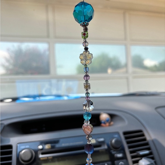 Rear View Mirror Jewelry or Plant Charms - Picture 3 of 3